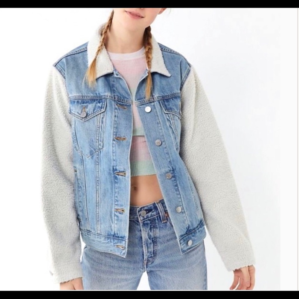 Urban Outfitters BDG Two to Tango Denim Sherpa Trucker Jacket